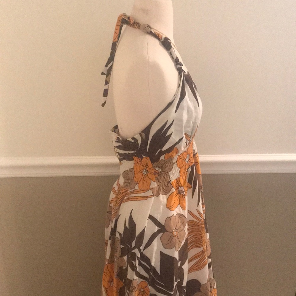 Multicolored floral halter dress. - Picture 4 of 5